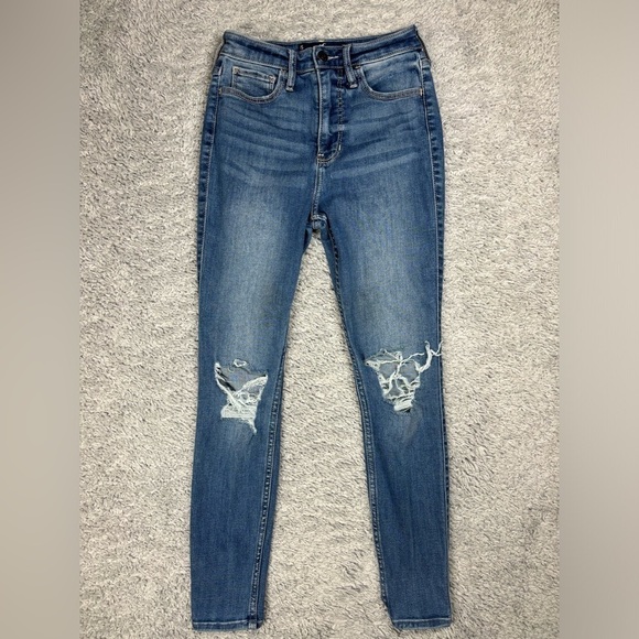 Hollister Jeans Womens 1 Short Ultra HIgh Rise Super Skinny Soft Stretch Holes - Picture 1 of 4